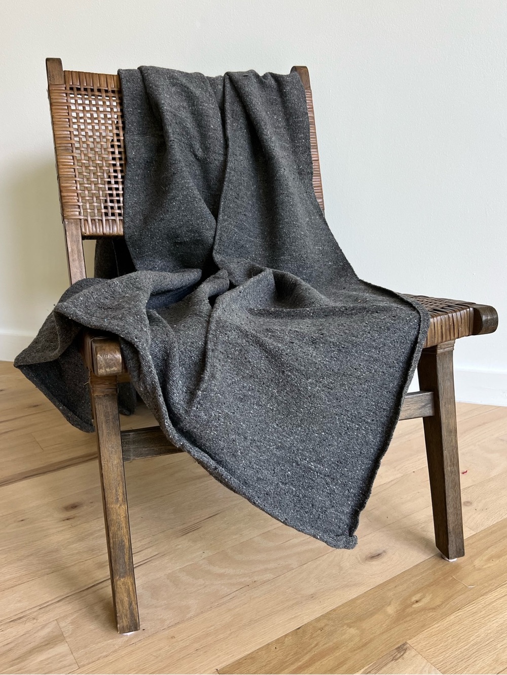 Charcoal Gray Textured Woven Throw Blanket Rustic Cabin Modern Farmhouse Decor